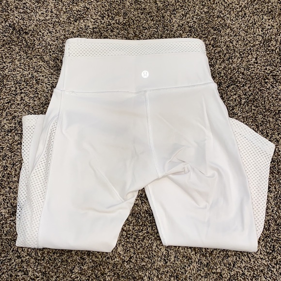 White Lululemon Cropped Leggings - Picture 6 of 6